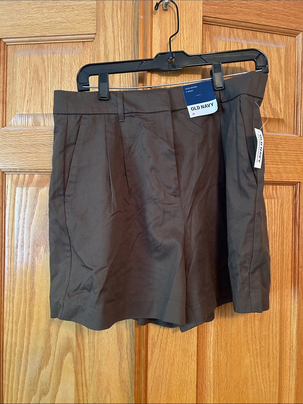Old Navy Dark Brown Pleated Shorts Extra high rise 5” inseam